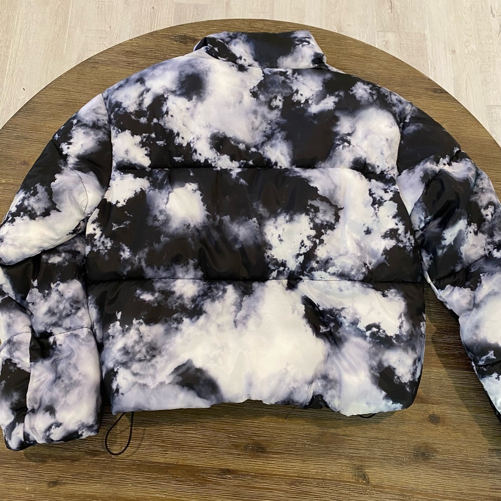 Cloud Pattern Puffer Jacket - Picture 3 of 3